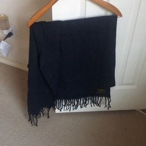 Heavyweight black scarf/shawl